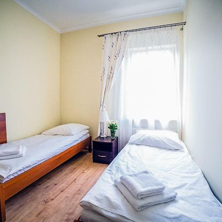 Hotel Hellada 키엘체 외부 사진