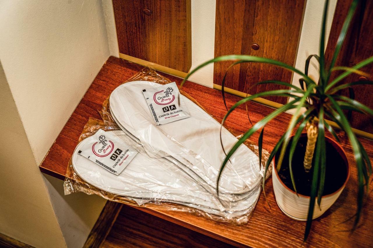 Hotel Hellada 키엘체 외부 사진
